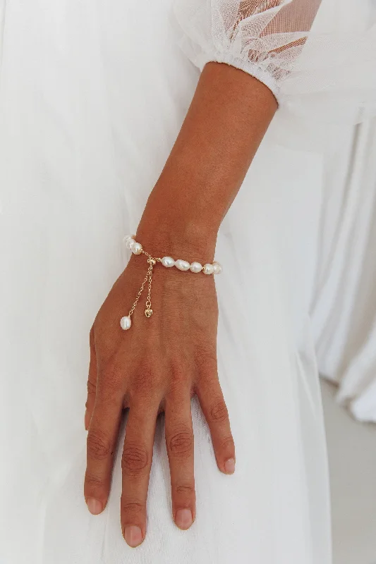 Sharie Baroque Pearl Bracelet Gold Stylish Women's Neon